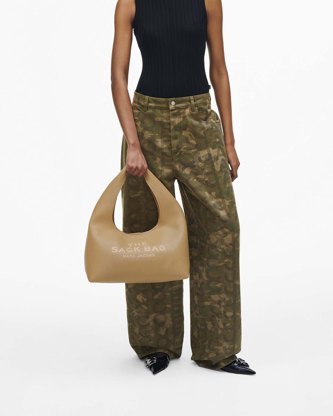 Marc Jacobs Exclusive - The Sack Bag Camel