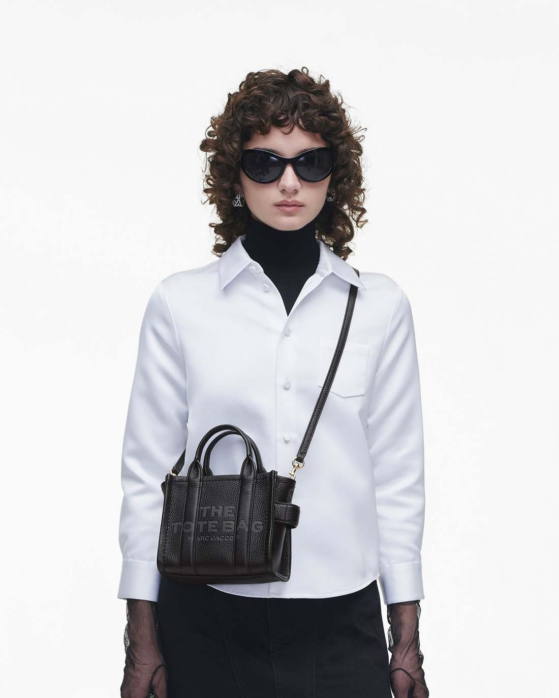 Marc Jacobs Customer Favorite - The Leather Crossbody Tote Bag Black