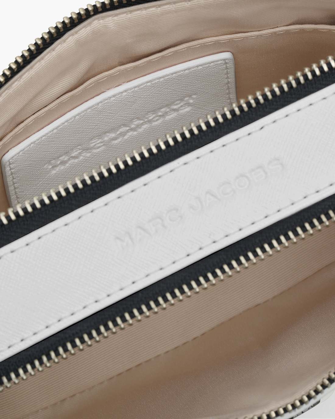 Marc Jacobs Classic - The Snapshot DTM White