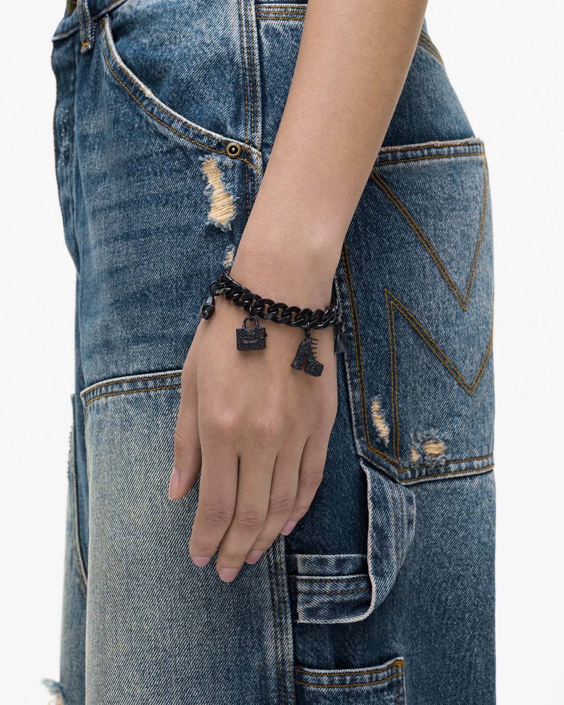 Marc Jacobs Deals - The Pave Mini Icon Charm Bracelet Black/Black Crystal