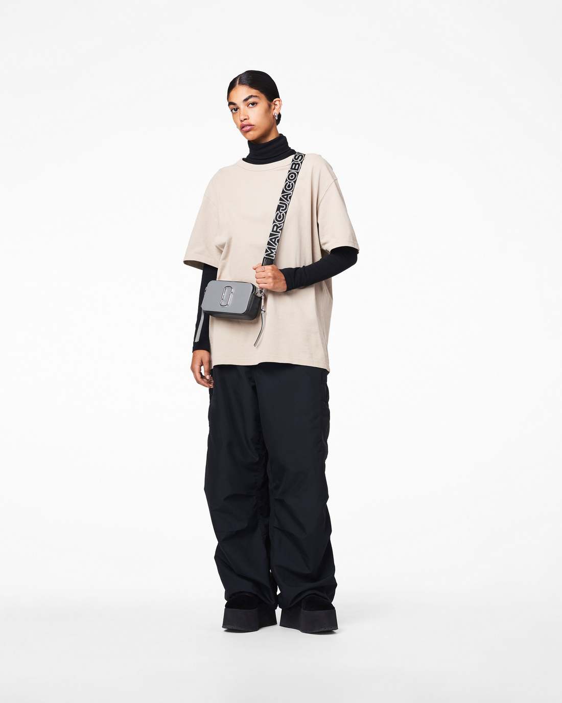 Marc Jacobs Everyday - The Thin Outline Logo Webbing Strap Black/Silver