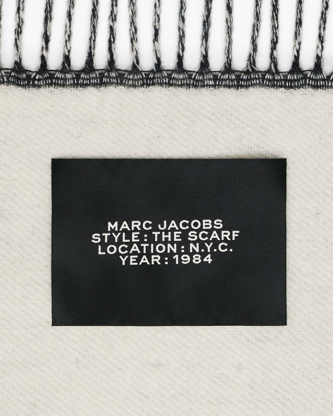 Marc Jacobs Trending - The Scarf Black